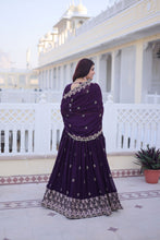 Faux Blooming Embroidered Lehenga With Dupatta   BLK