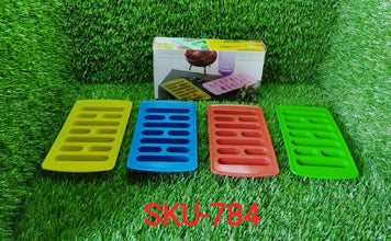 4 Pc Fancy Ice Tray used widely in all kinds of household places while making ices and all purposes.